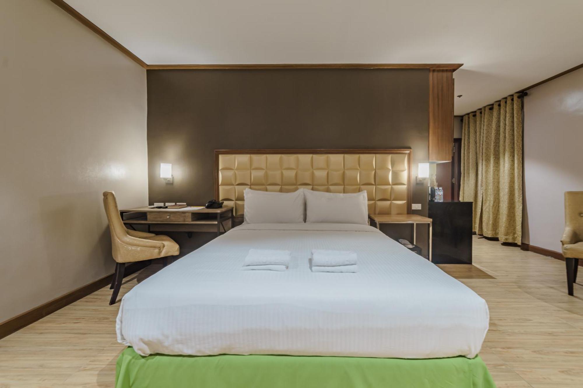 Robertson Hotel Naga  Luaran gambar