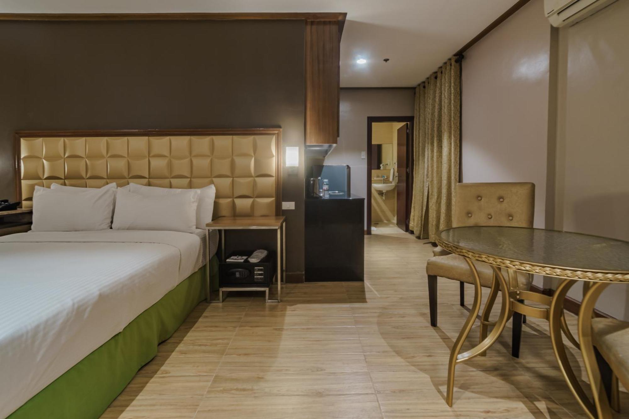 Robertson Hotel Naga  Luaran gambar