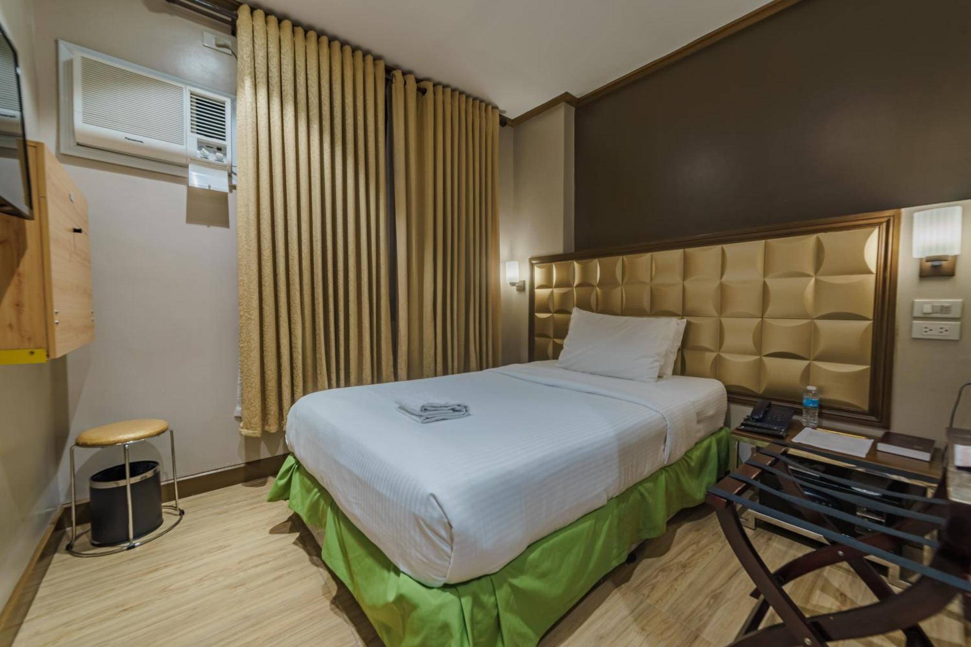 Robertson Hotel Naga  Luaran gambar