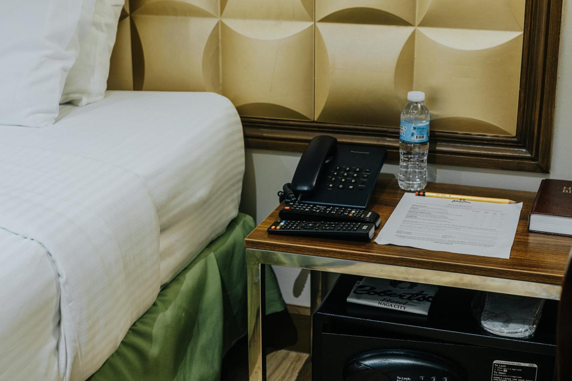 Robertson Hotel Naga  Luaran gambar