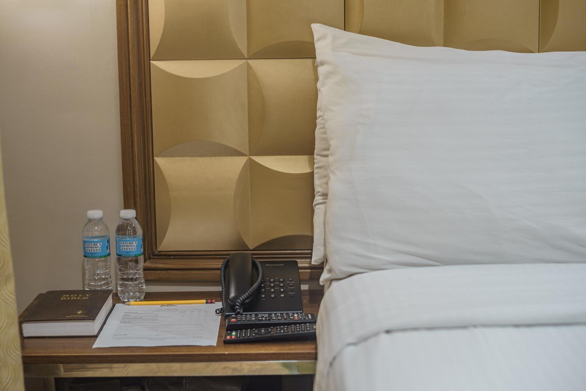Robertson Hotel Naga  Luaran gambar