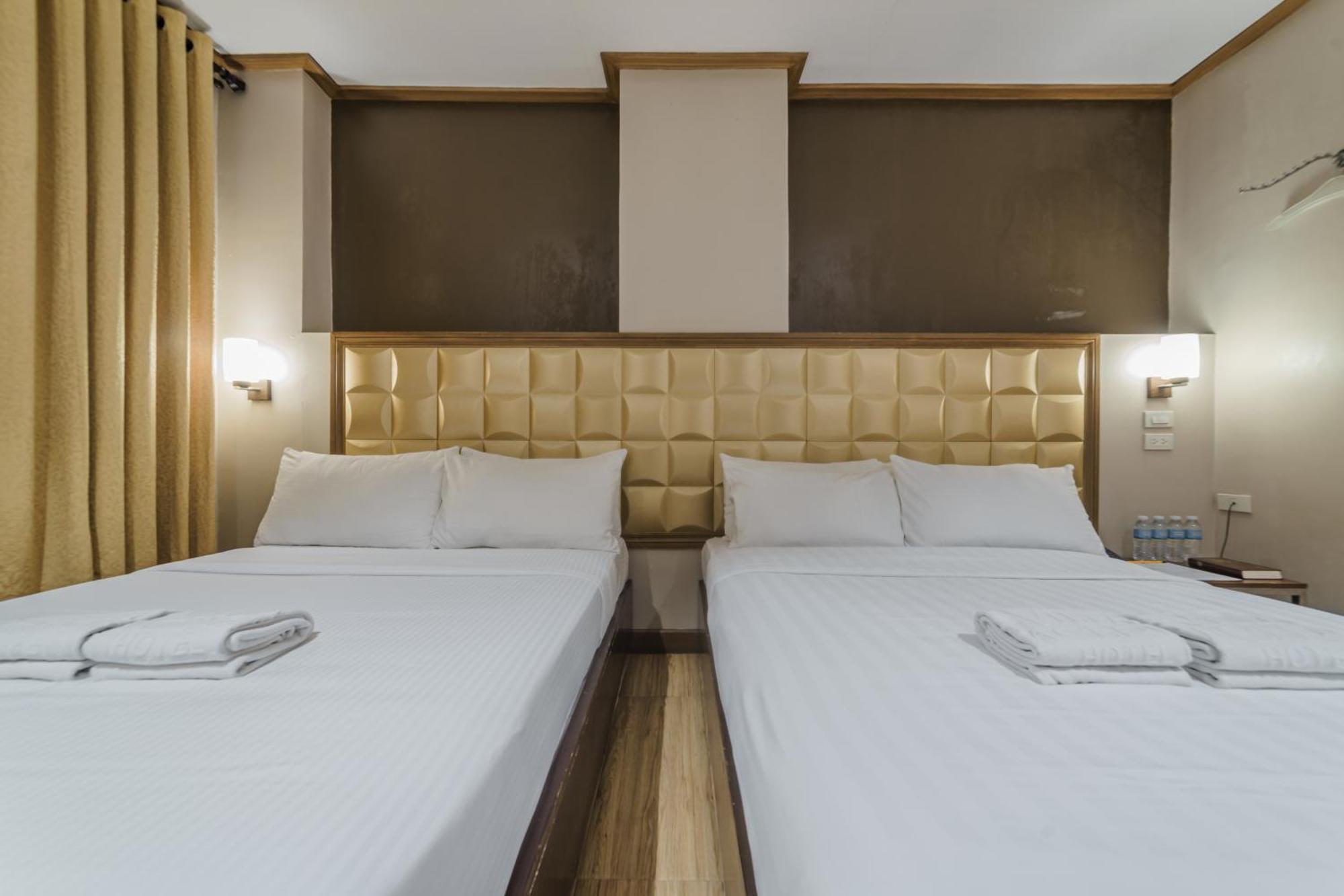Robertson Hotel Naga  Luaran gambar
