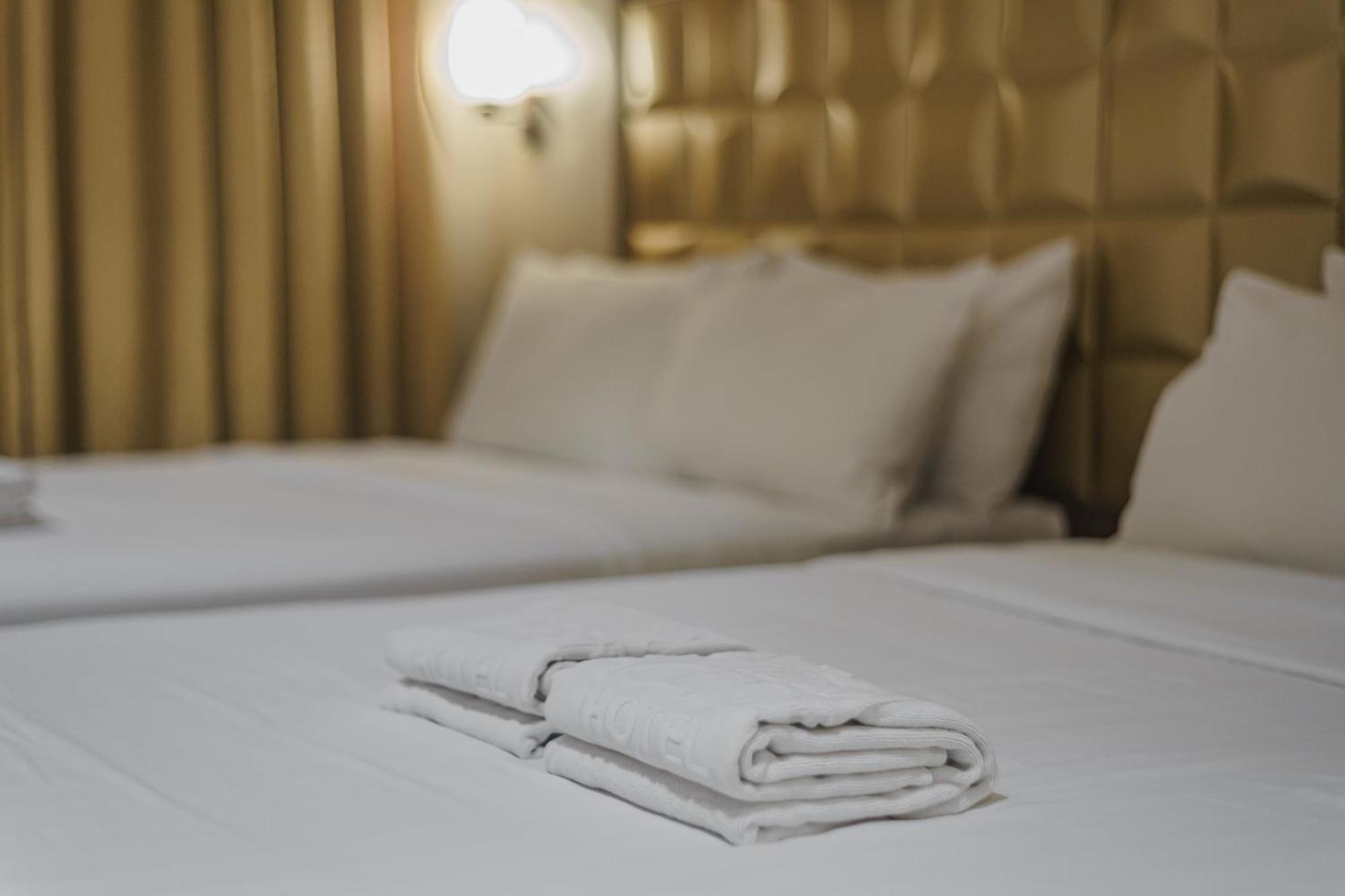 Robertson Hotel Naga  Luaran gambar