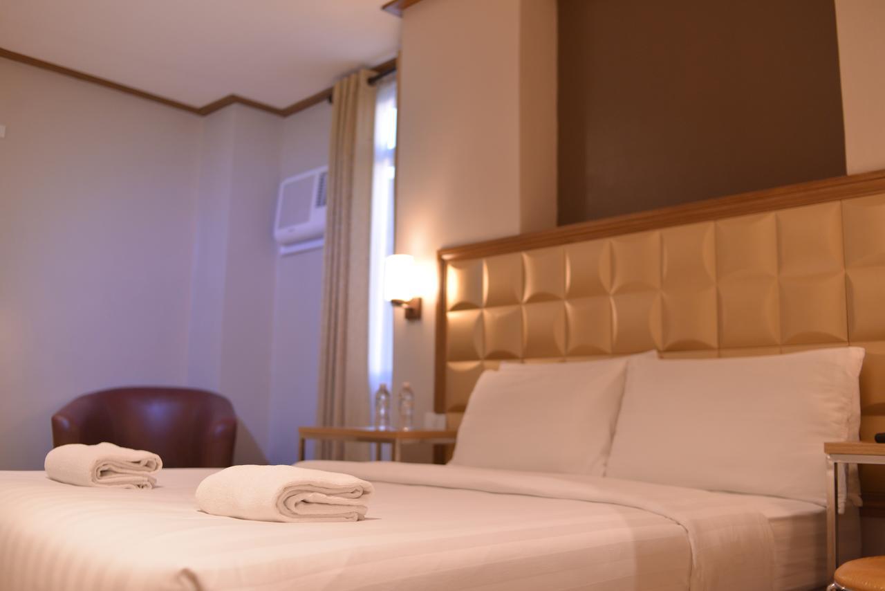 Robertson Hotel Naga  Luaran gambar