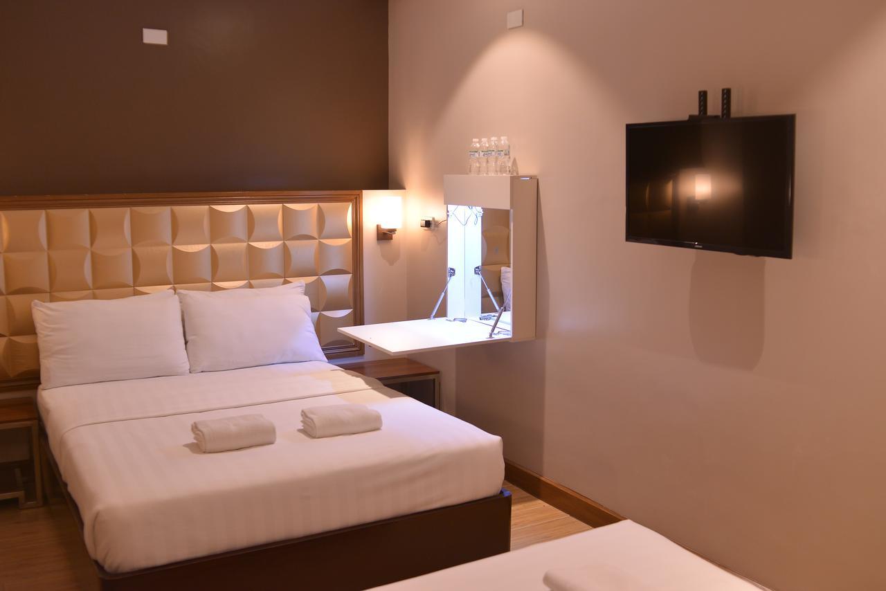 Robertson Hotel Naga  Luaran gambar